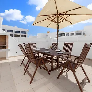 https://villa-dara-arrecife-lanzarote.puertodelcarmen-hotels.org