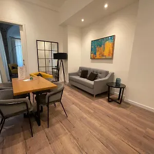 https://home-art-apartments-malaga.1costadelsol.com