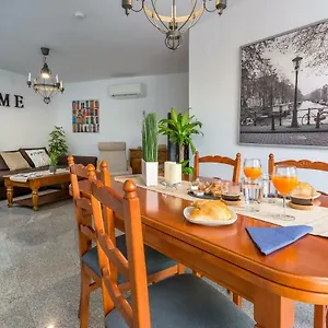 https://sf-carihuela-luxury-suite.hotelsinnerja.org